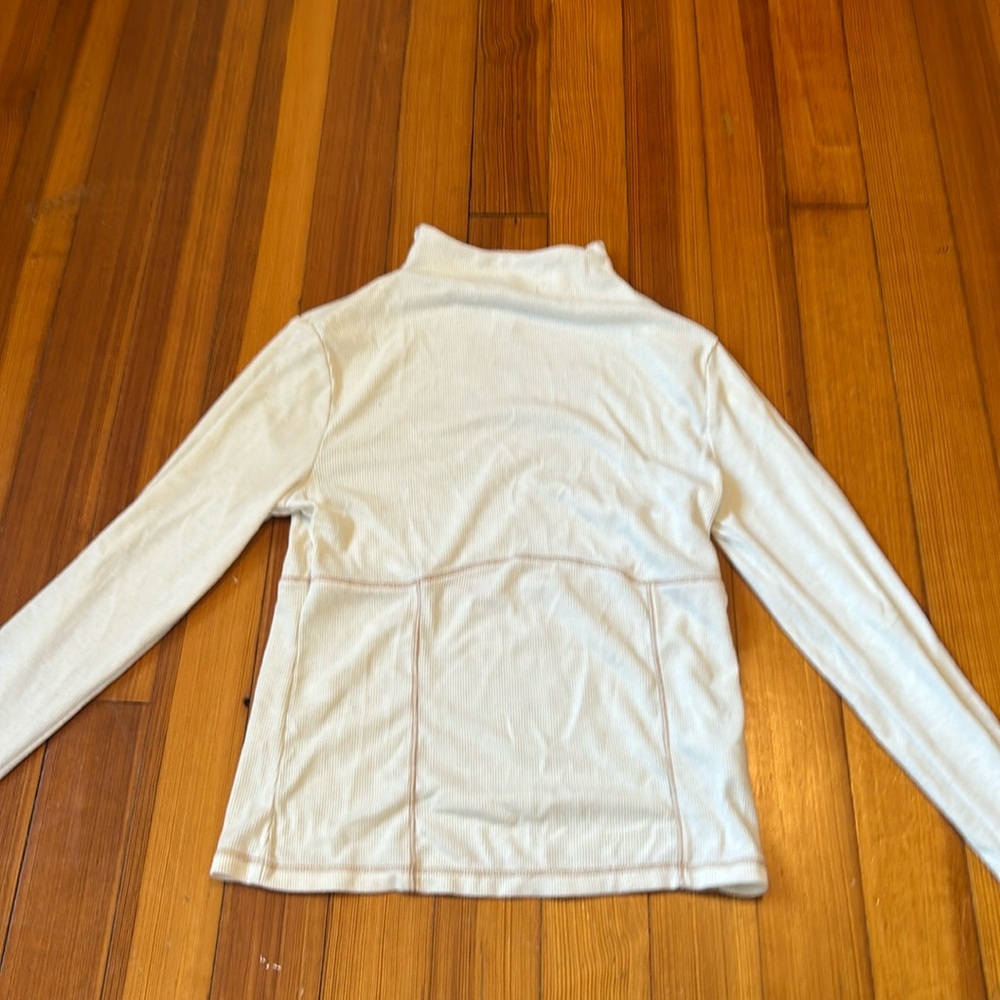 White long sleeve shirt